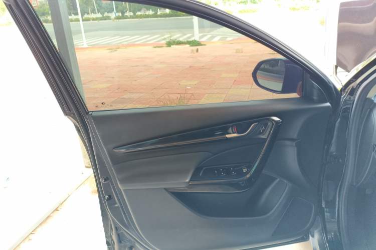 Used Dongfeng Aeolus AX7 2023 Mach Edition 1.5T DCT DF31 Interior 7