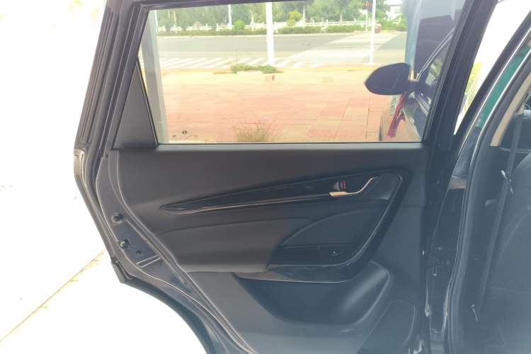 Used Dongfeng Aeolus AX7 2023 Mach Edition 1.5T DCT DF31 Interior 8