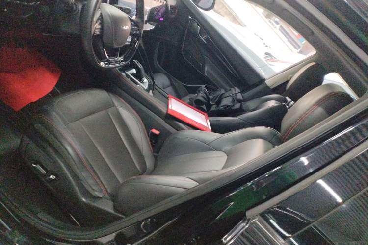Used Dongfeng Aeolus AX7 2023 Mach Edition 1.5T DCT DF41 Left Front Seat