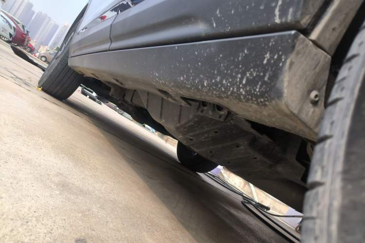 Used Dongfeng Aeolus AX7 2023 Mach Edition 1.5T DCT DF41 Left Side Sill