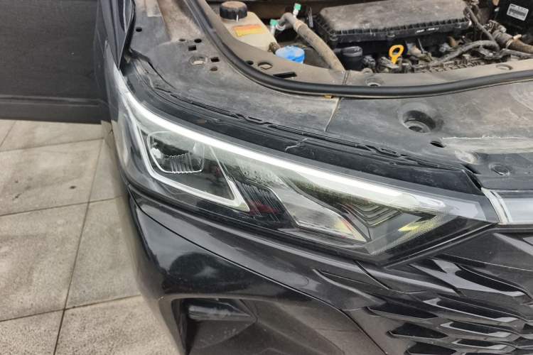 Used Dongfeng Aeolus AX7 2023 Mach Edition 1.5T DCT DF31 Right Front Headlight