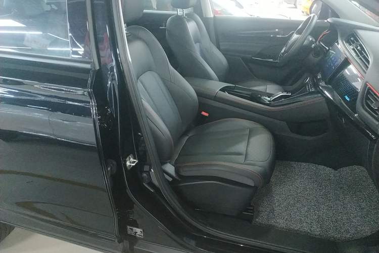 Used Dongfeng Aeolus AX7 2023 Mach Edition 1.5T DCT DF31 Right Front Seat