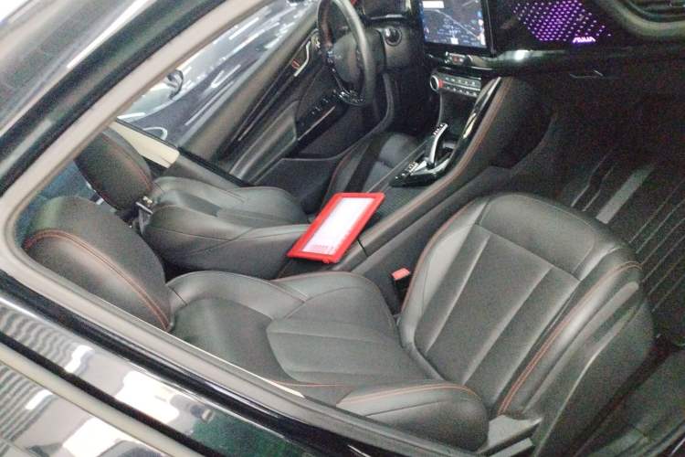 Used Dongfeng Aeolus AX7 2023 Mach Edition 1.5T DCT DF41 Right Front Seat