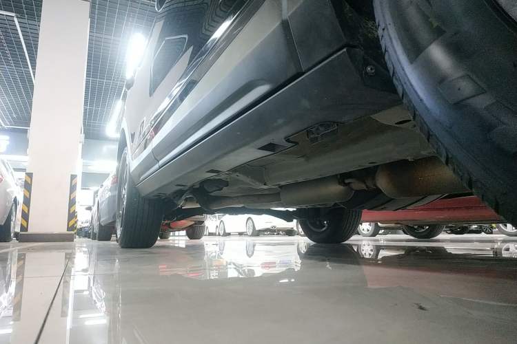 Used Dongfeng Aeolus AX7 2023 Mach Edition 1.5T DCT DF31 Right Side Sill