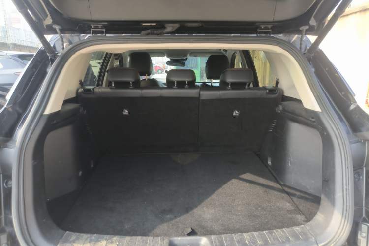 Used Dongfeng Aeolus AX7 2023 Mach Edition 1.5T DCT DF41 Trunk
