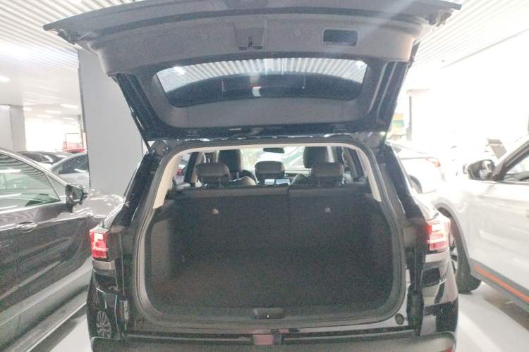 Used Dongfeng Aeolus AX7 2023 Mach Edition 1.5T DCT DF41 Trunk