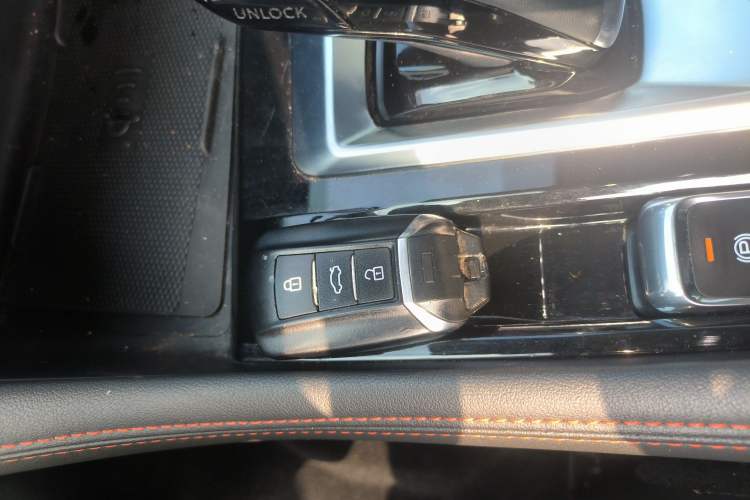 Used Dongfeng Aeolus AX7 2023 Mach Edition 1.5T DCT DF41 Vehicle Key