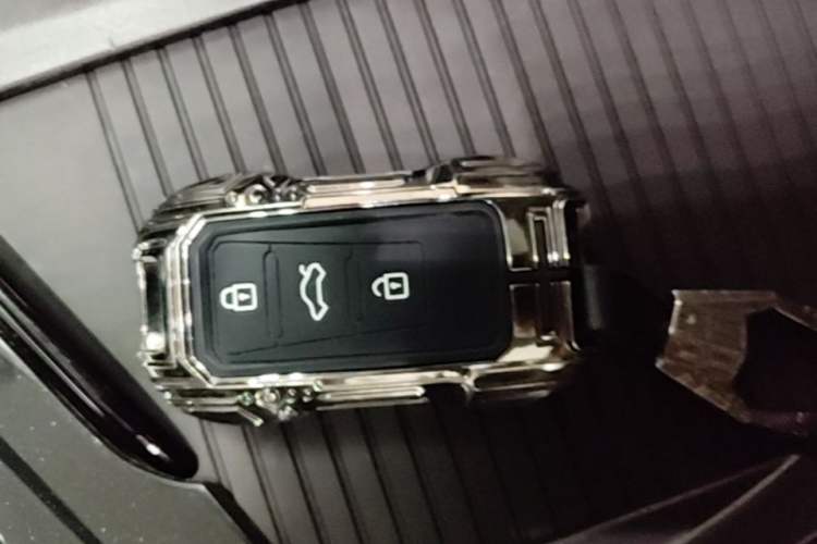 Used Dongfeng Aeolus AX7 2023 Mach Edition 1.5T DCT DF31 Vehicle Key