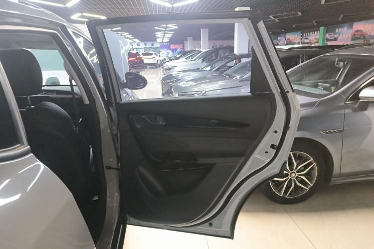Used Dongfeng Aeolus AX7 2023 Mach Edition 1.5T DCT DF31 Interior 6