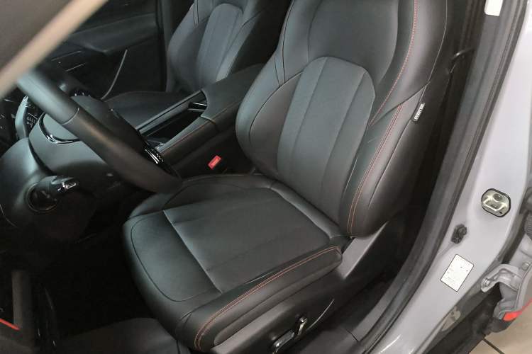 Used Dongfeng Aeolus AX7 2023 Mach Edition 1.5T DCT DF31 Left Front Seat
