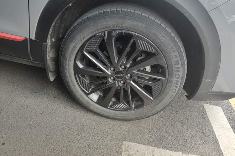 Used Dongfeng Aeolus AX7 2023 Mach Edition 1.5T DCT DF41 Right Front Wheel Hub