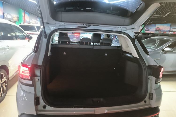 Used Dongfeng Aeolus AX7 2023 Mach Edition 1.5T DCT DF31 Trunk