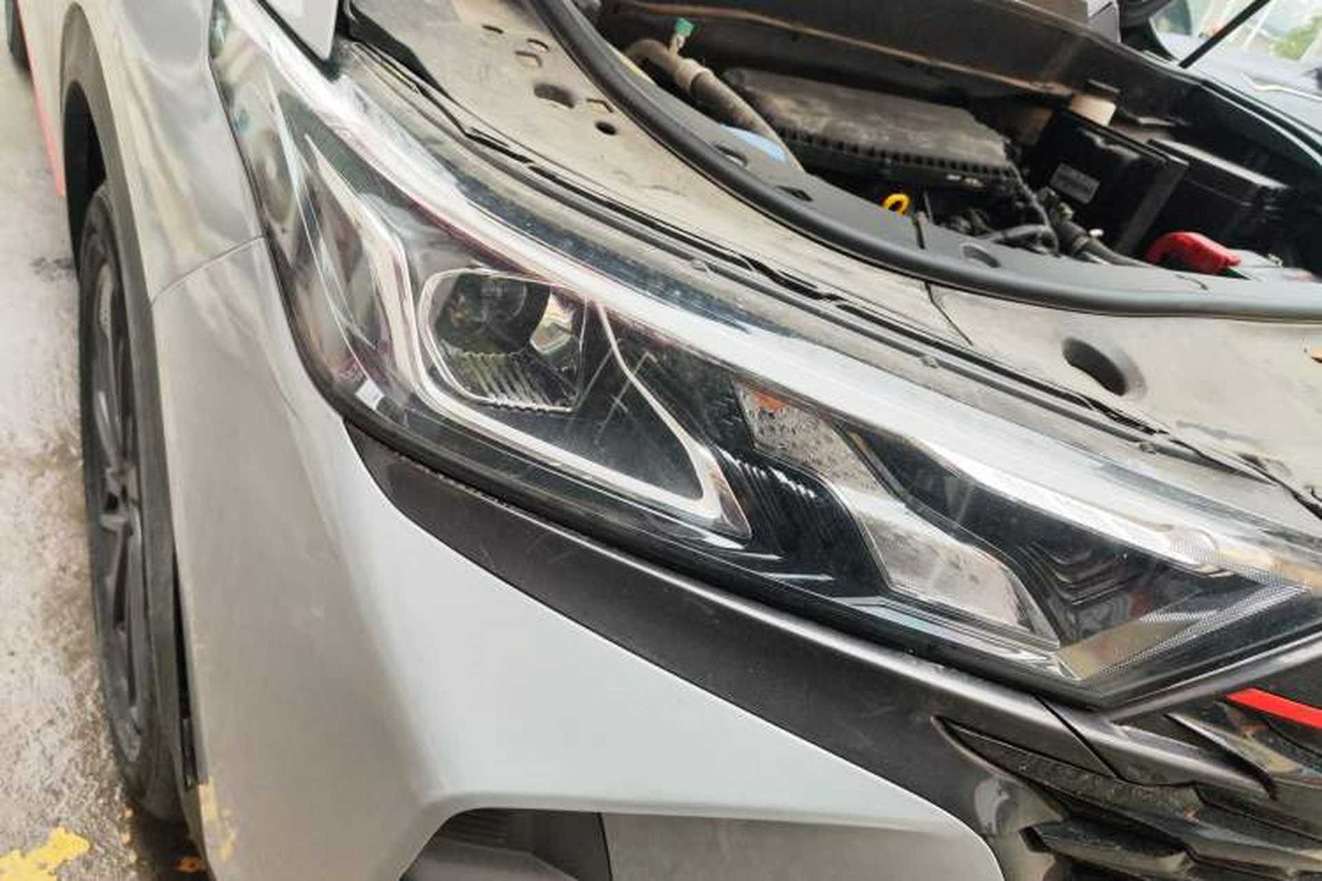 Used Dongfeng Aeolus AX7 2023 Mach Edition 1.5T DCT DF41 Right Front Headlight
