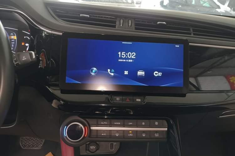 Used Dongfeng Aeolus AX7 2023 Mach Edition 1.5T DCT DF31 Audio And AC Panel