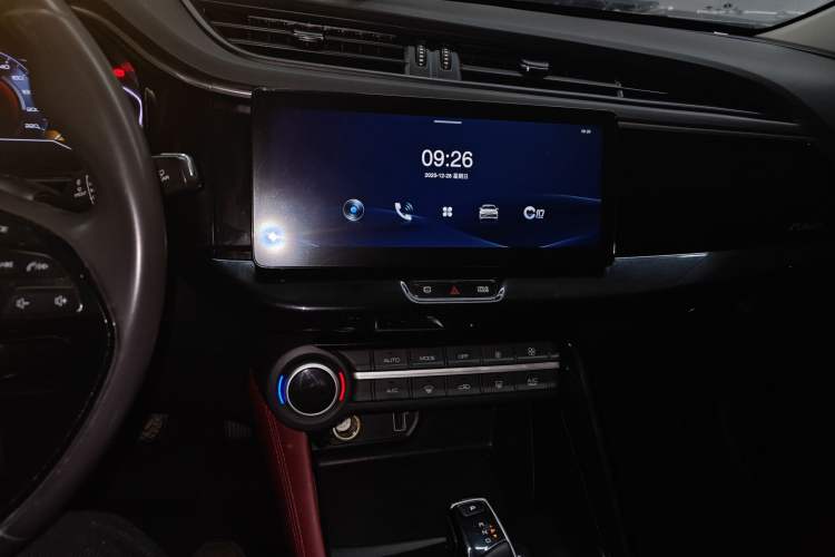 Used Dongfeng Aeolus AX7 2023 Mach Edition 1.5T DCT DF31 Audio And AC Panel