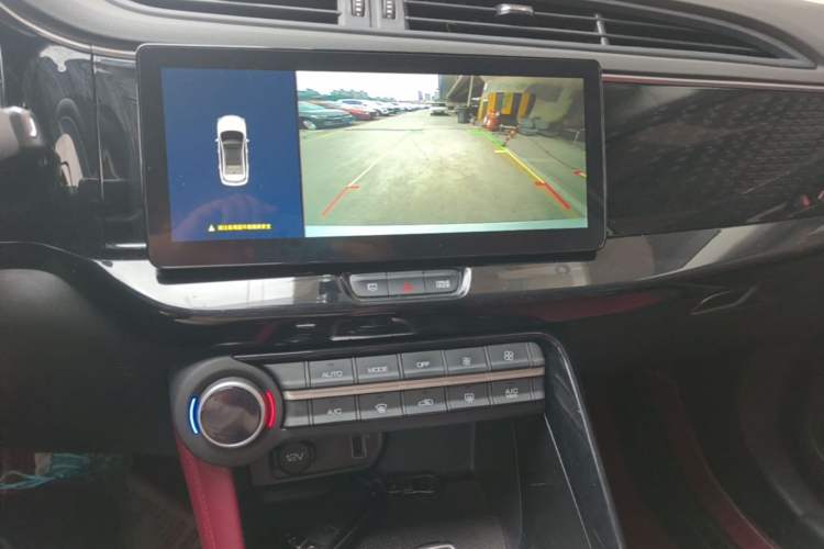Used Dongfeng Aeolus AX7 2023 Mach Edition 1.5T DCT DF31 Audio And AC Panel