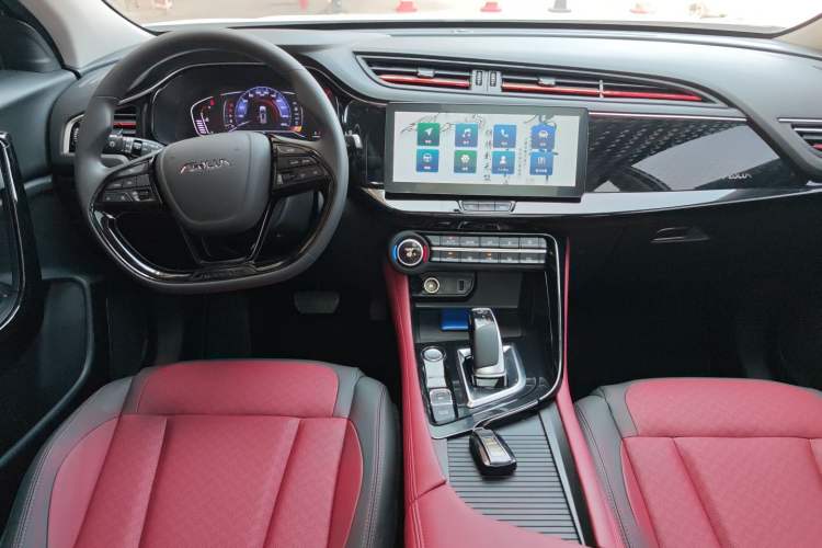 Used Dongfeng Aeolus AX7 2023 Mach Edition 1.5T DCT Champion Legend Version Center Console