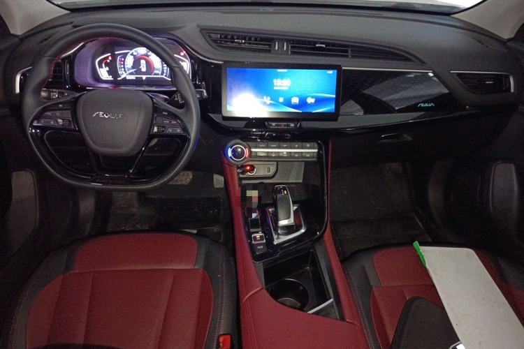 Used Dongfeng Aeolus AX7 2023 Mach Edition 1.5T DCT DF41 Center Console