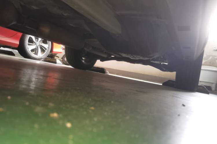 Used Dongfeng Aeolus AX7 2023 Mach Edition 1.5T DCT DF41 Chassis Front Left