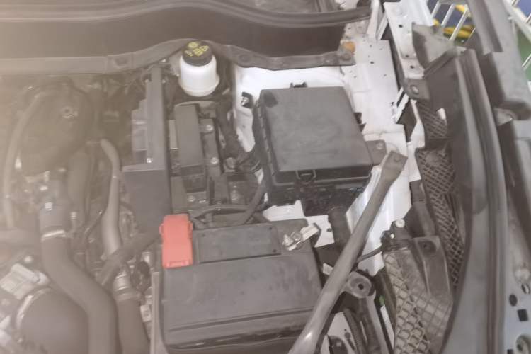 Used Dongfeng Aeolus AX7 2023 Mach Edition 1.5T DCT DF41 Engine Bay Left