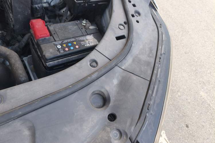 Used Dongfeng Aeolus AX7 2023 Mach Edition 1.5T DCT DF31 Engine Bay Left