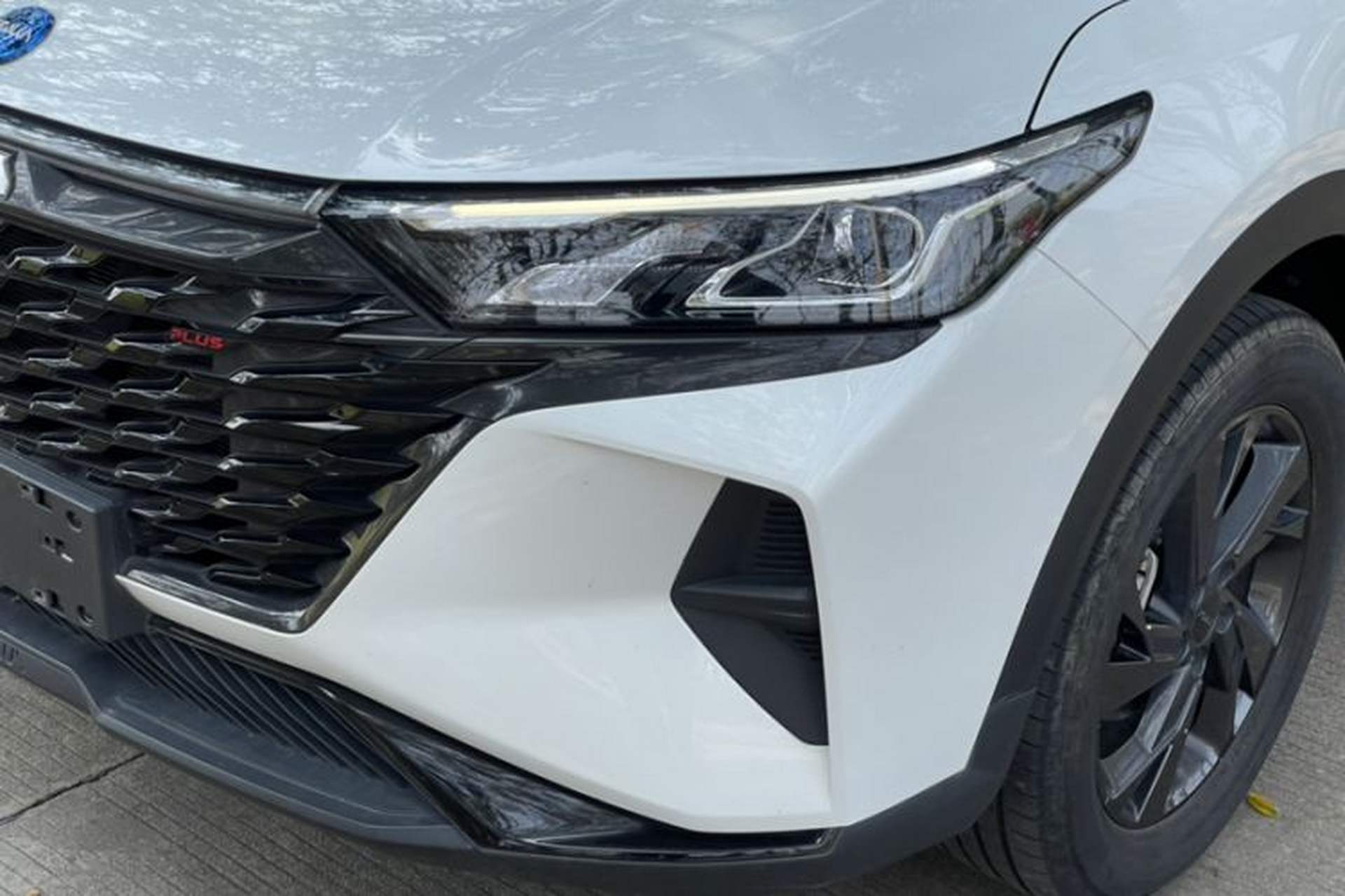 Used Dongfeng Aeolus AX7 2023 Mach Edition 1.5T DCT DF31 Exterior 4