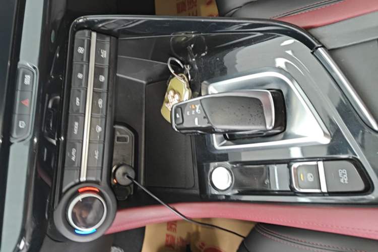 Used Dongfeng Aeolus AX7 2023 Mach Edition 1.5T DCT DF31 Gear Lever