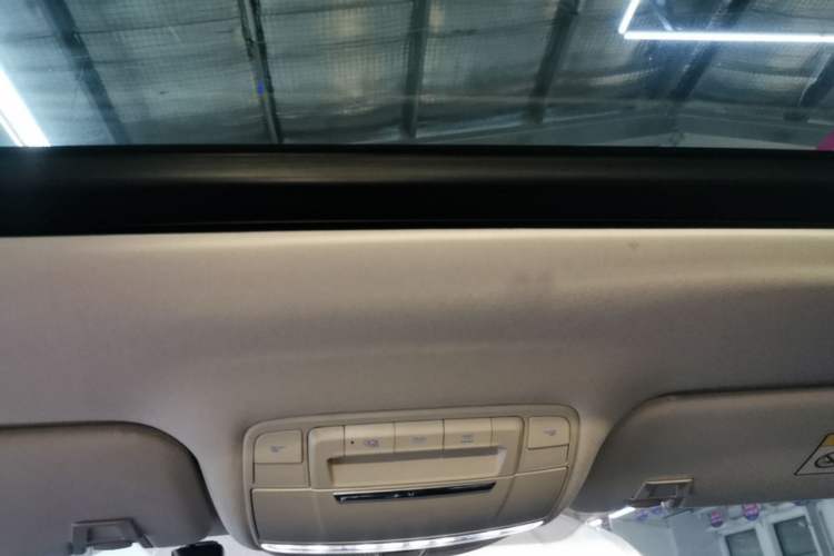 Used Dongfeng Aeolus AX7 2023 Mach Edition 1.5T DCT DF31 Headliner