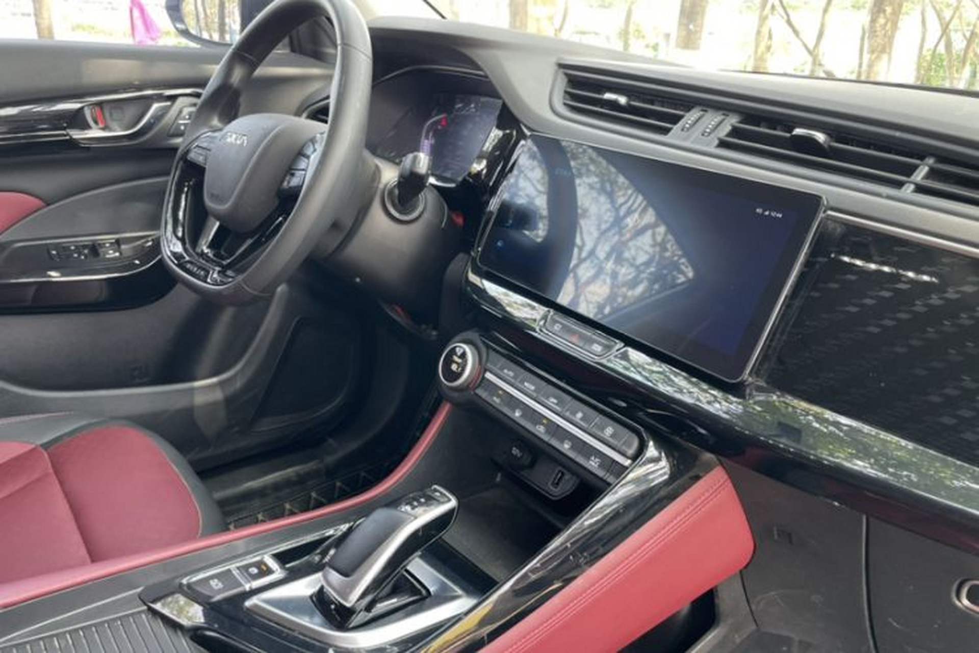 Used Dongfeng Aeolus AX7 2023 Mach Edition 1.5T DCT DF31 Interior 3