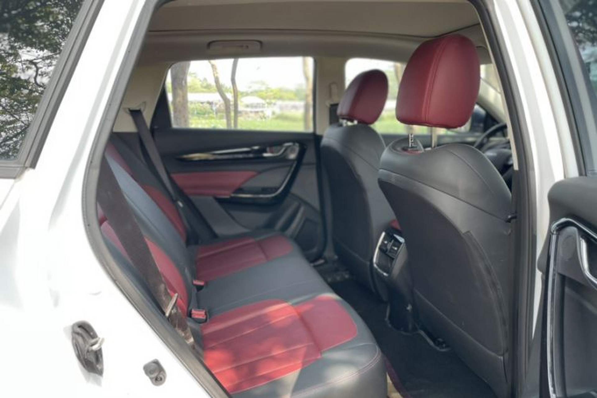 Used Dongfeng Aeolus AX7 2023 Mach Edition 1.5T DCT DF31 Interior 4