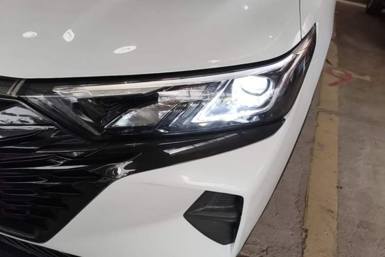 Used Dongfeng Aeolus AX7 2023 Mach Edition 1.5T DCT DF31 Left Front Headlight