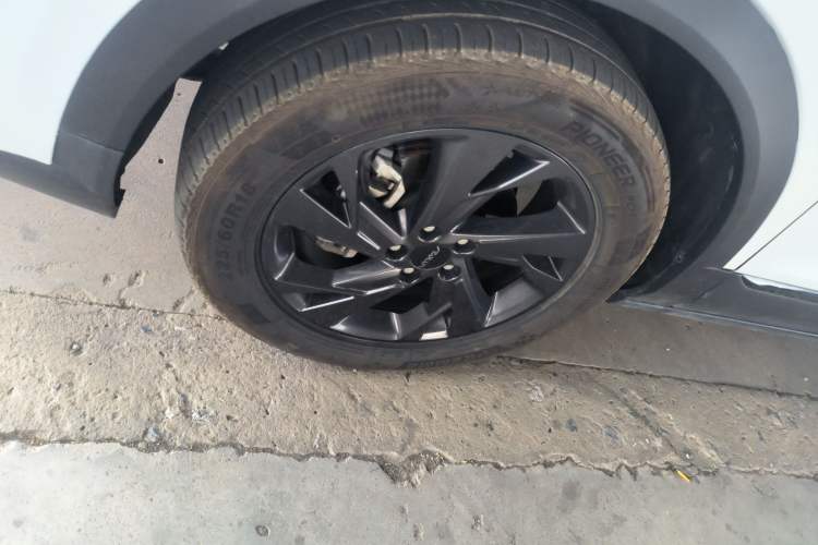 Used Dongfeng Aeolus AX7 2023 Mach Edition 1.5T DCT DF31 Left Front Wheel Hub