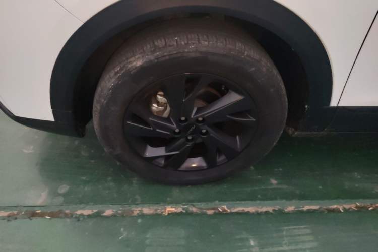 Used Dongfeng Aeolus AX7 2023 Mach Edition 1.5T DCT DF31 Left Front Wheel Hub