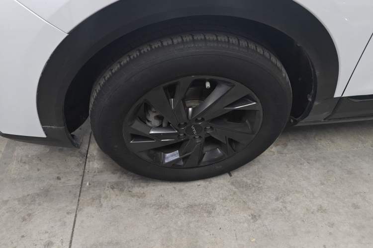 Used Dongfeng Aeolus AX7 2023 Mach Edition 1.5T DCT DF31 Left Front Wheel Hub