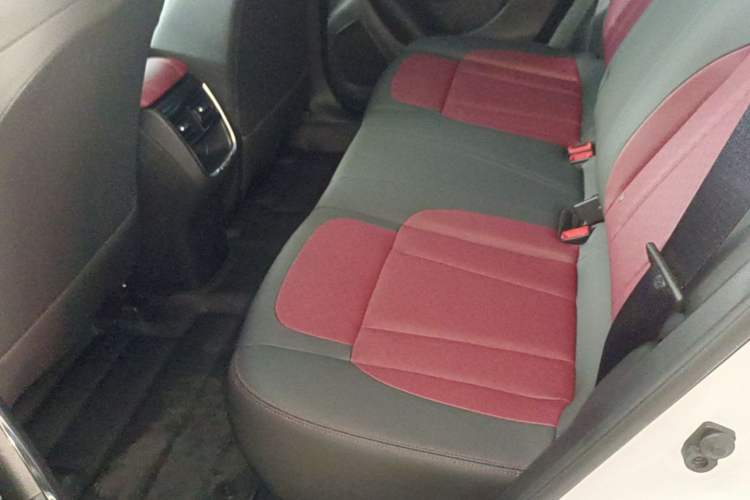 Used Dongfeng Aeolus AX7 2023 Mach Edition 1.5T DCT DF41 Left Rear Seat