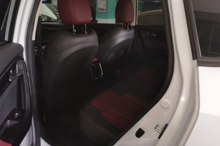 Used Dongfeng Aeolus AX7 2023 Mach Edition 1.5T DCT DF41 Left Rear Seat