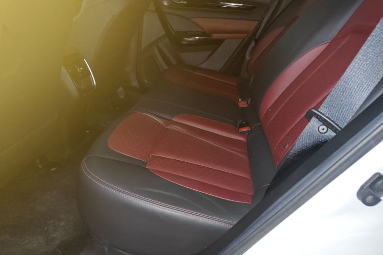 Used Dongfeng Aeolus AX7 2023 Mach Edition 1.5T DCT DF31 Left Rear Seat