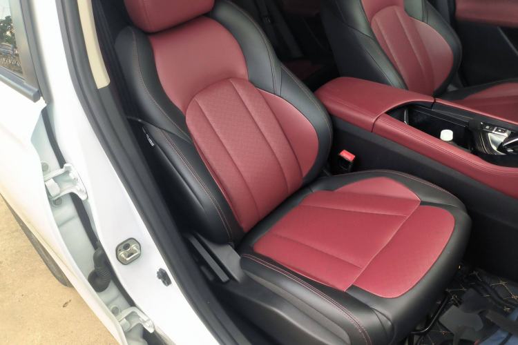 Used Dongfeng Aeolus AX7 2023 Mach Edition 1.5T DCT DF31 Right Front Seat