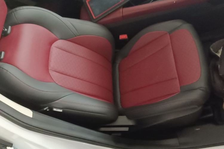 Used Dongfeng Aeolus AX7 2023 Mach Edition 1.5T DCT DF41 Right Front Seat
