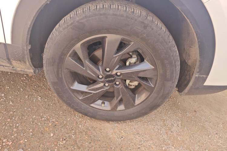 Used Dongfeng Aeolus AX7 2023 Mach Edition 1.5T DCT DF31 Right Front Wheel Hub