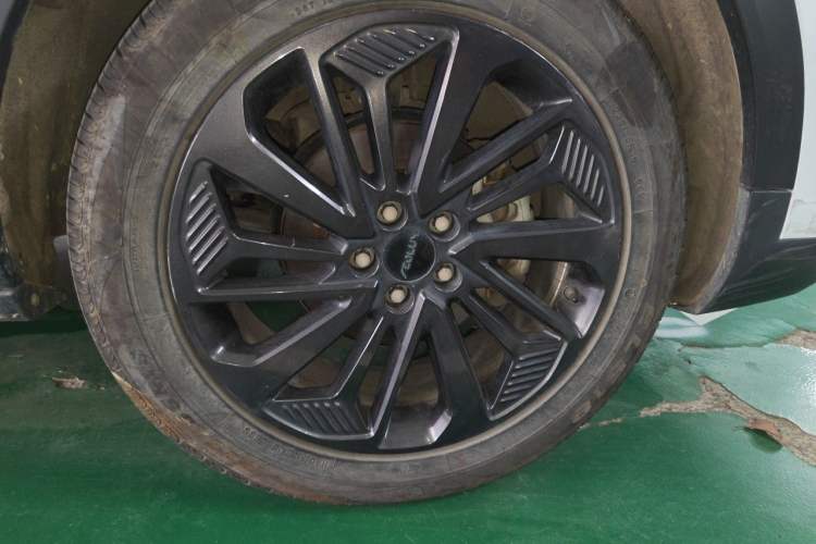 Used Dongfeng Aeolus AX7 2023 Mach Edition 1.5T DCT DF31 Right Front Wheel Hub