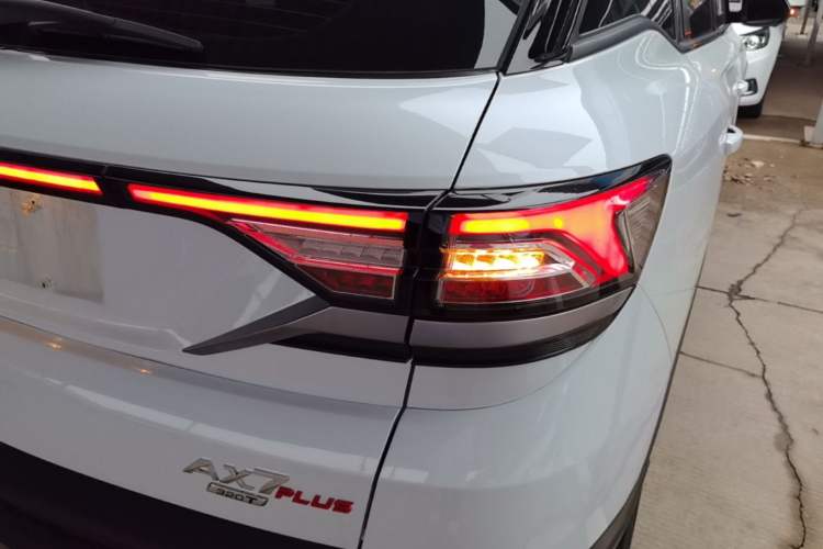 Used Dongfeng Aeolus AX7 2023 Mach Edition 1.5T DCT DF41 Right Rear Taillight