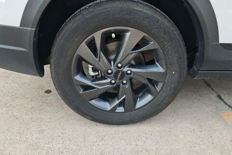 Used Dongfeng Aeolus AX7 2023 Mach Edition 1.5T DCT Champion Legend Version Right Rear Wheel Hub