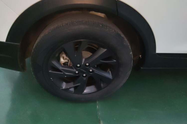 Used Dongfeng Aeolus AX7 2023 Mach Edition 1.5T DCT DF31 Right Rear Wheel Hub