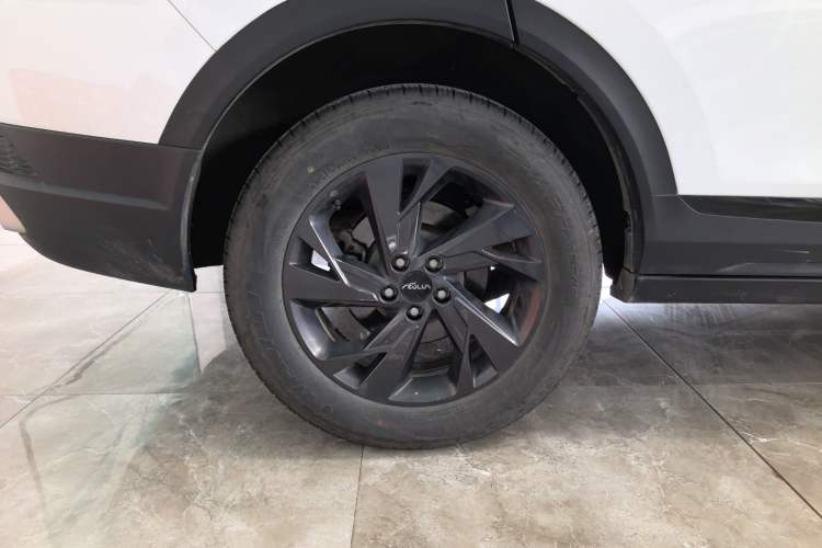 Used Dongfeng Aeolus AX7 2023 Mach Edition 1.5T DCT Champion Legend Version Right Rear Wheel Hub