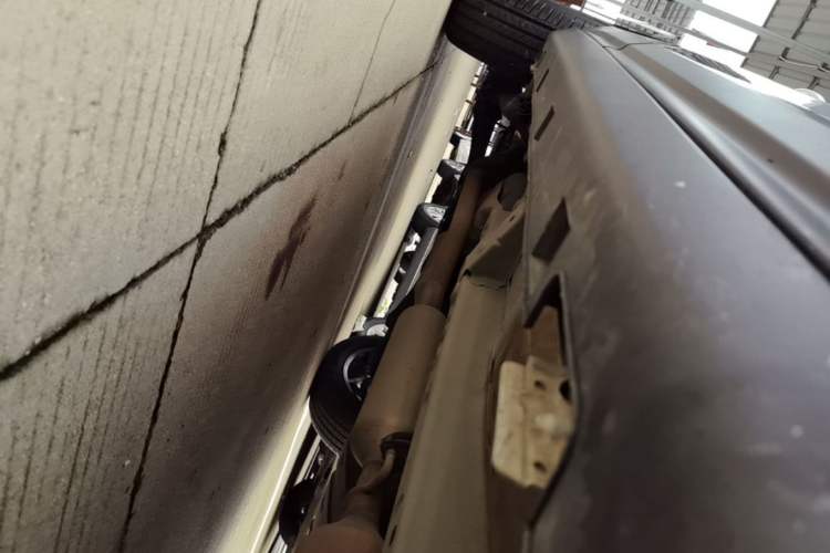 Used Dongfeng Aeolus AX7 2023 Mach Edition 1.5T DCT DF41 Right Side Sill