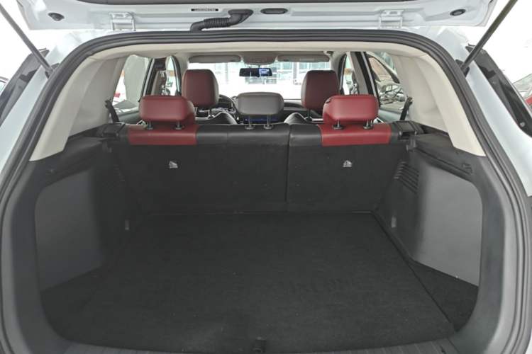 Used Dongfeng Aeolus AX7 2023 Mach Edition 1.5T DCT DF31 Trunk