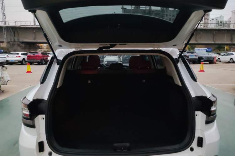 Used Dongfeng Aeolus AX7 2023 Mach Edition 1.5T DCT DF31 Trunk