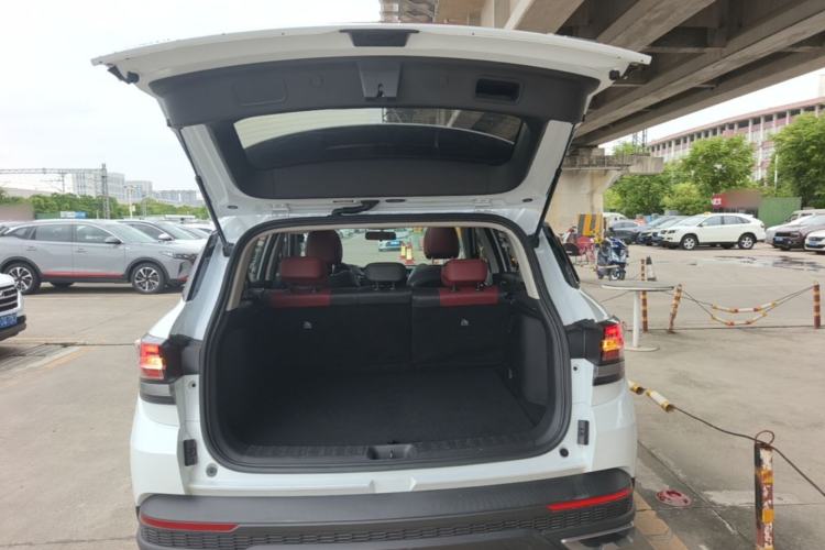 Used Dongfeng Aeolus AX7 2023 Mach Edition 1.5T DCT DF31 Trunk