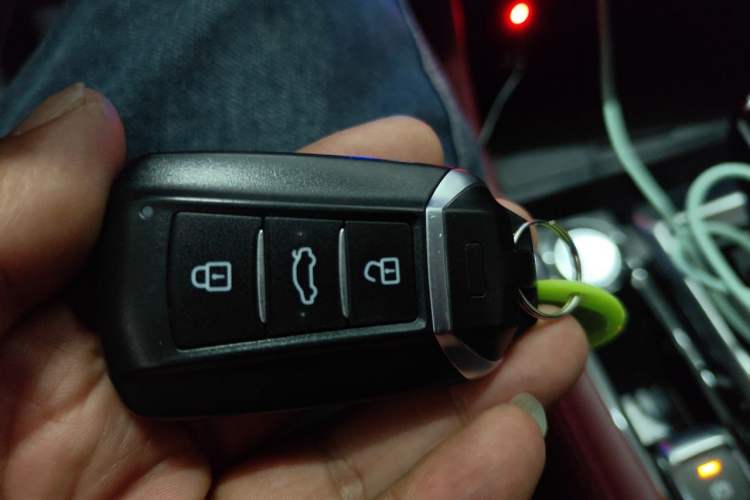 Used Dongfeng Aeolus AX7 2023 Mach Edition 1.5T DCT DF31 Vehicle Key
